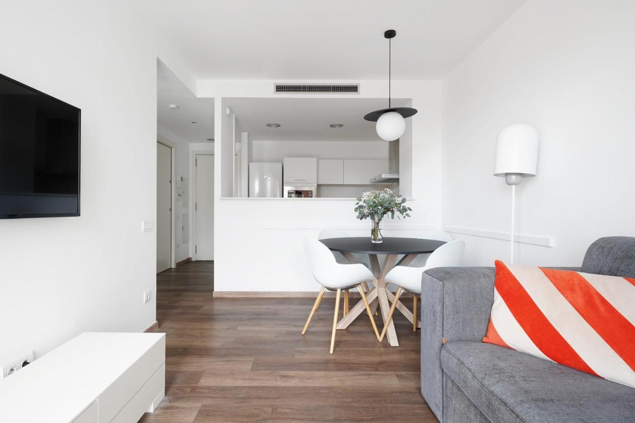 Numa I Colmena Apartments Barcelona Ngoại thất bức ảnh